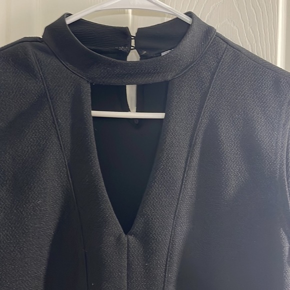 NOBO Women's V-line textured black dress, size  2XL - Picture 2 of 10